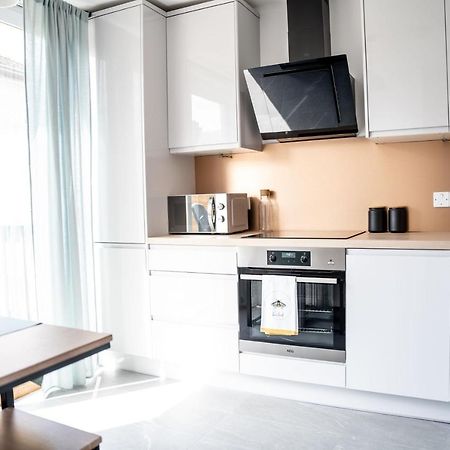 Luxurious Two Bedroom Apartment With Private Parking Perth Eksteriør bilde