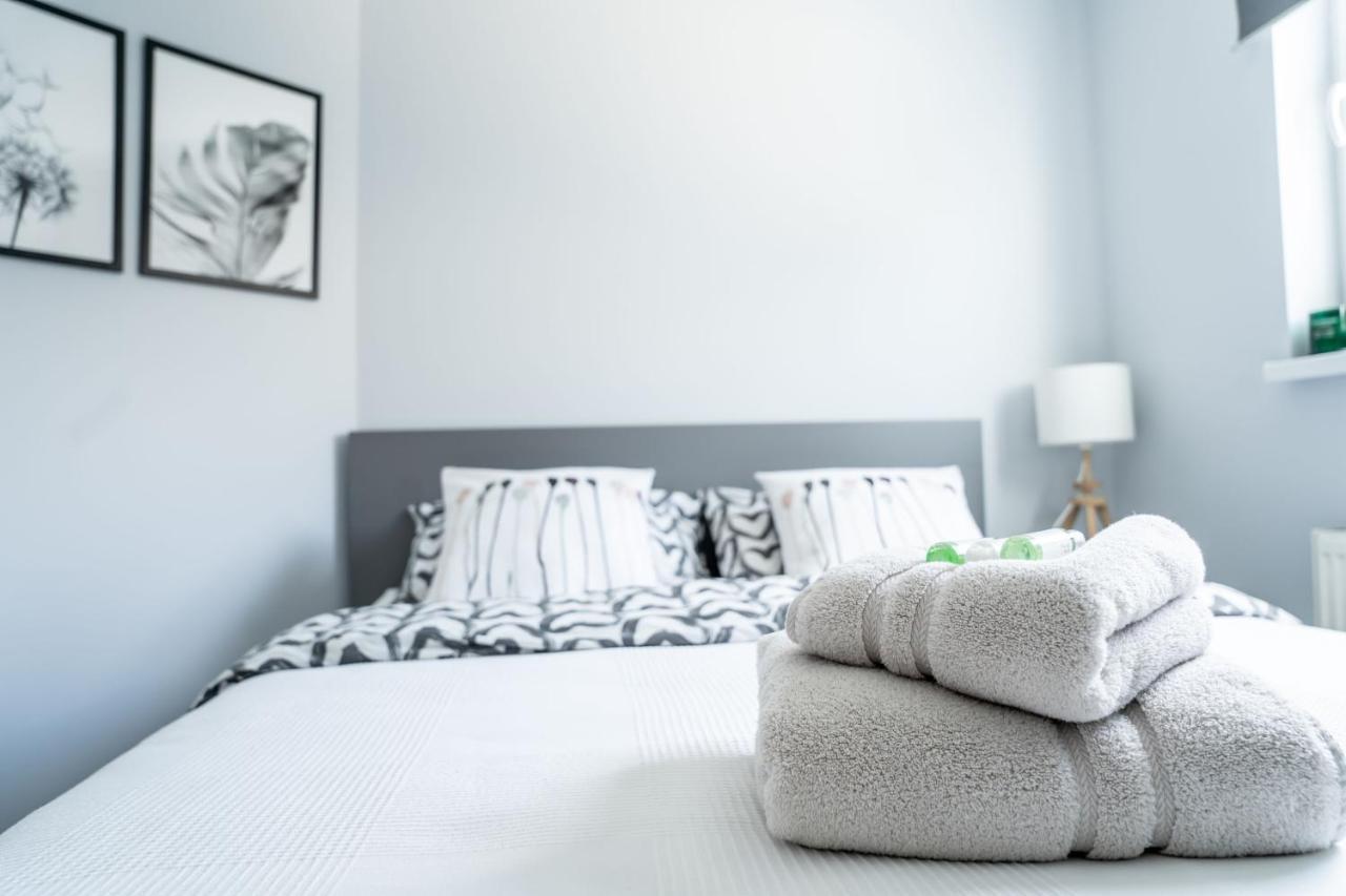 Luxurious Two Bedroom Apartment With Private Parking Perth Eksteriør bilde